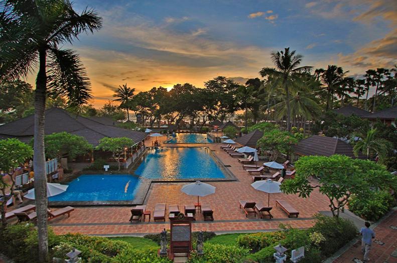 Club Bali Suite Legian Ngoại thất bức ảnh